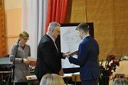 06 Apel poświęcony Patronowi szkoły Adamowi Mickiewiczowi